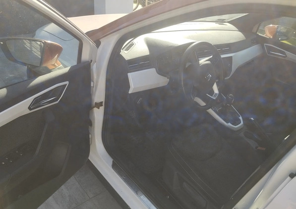 Seat Arona cena 60270 przebieg: 160000, rok produkcji 2017 z Staszów małe 46